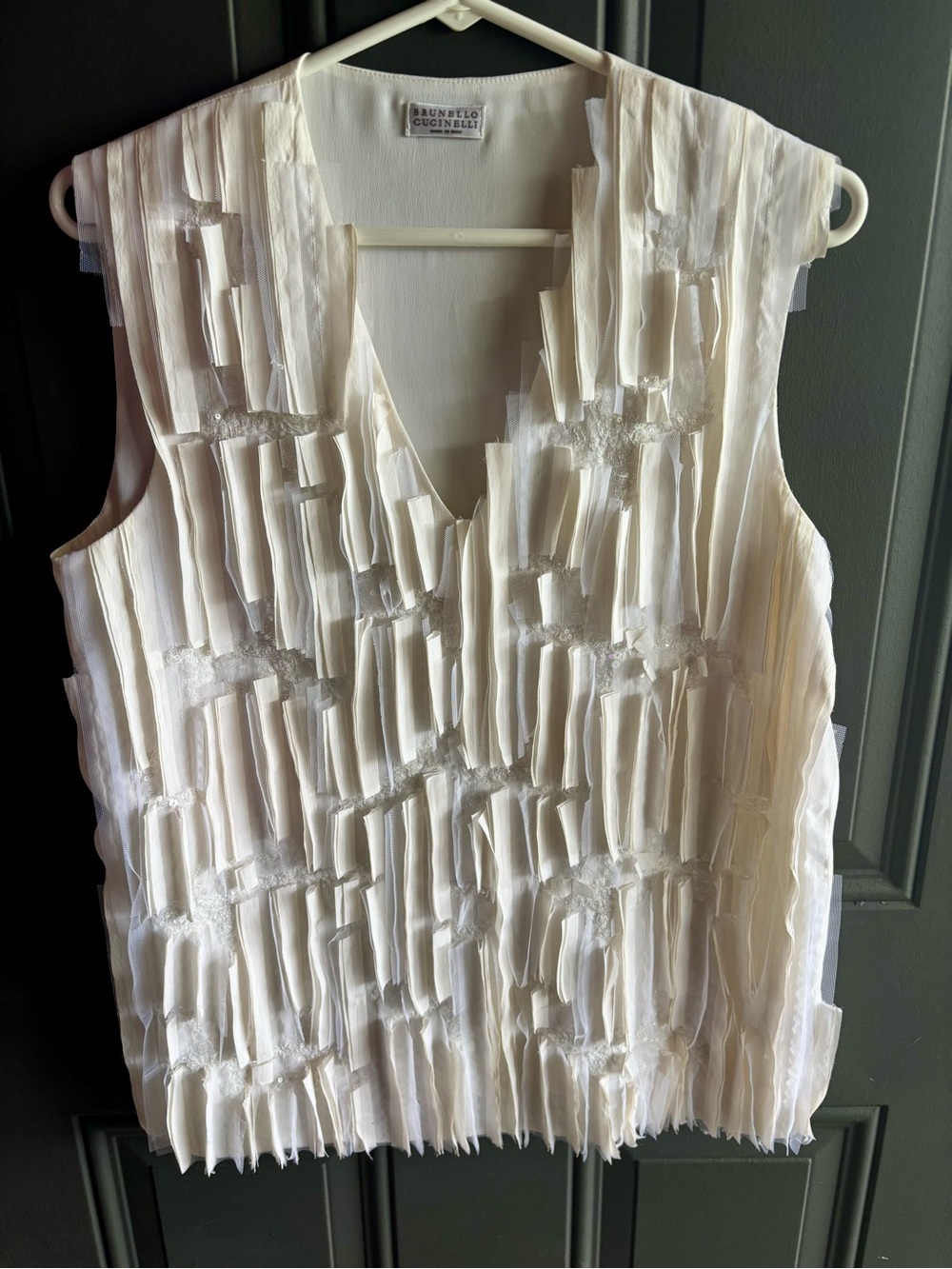 Brunello Cucinelli Cream Silk V-Neck Sleeveless Top